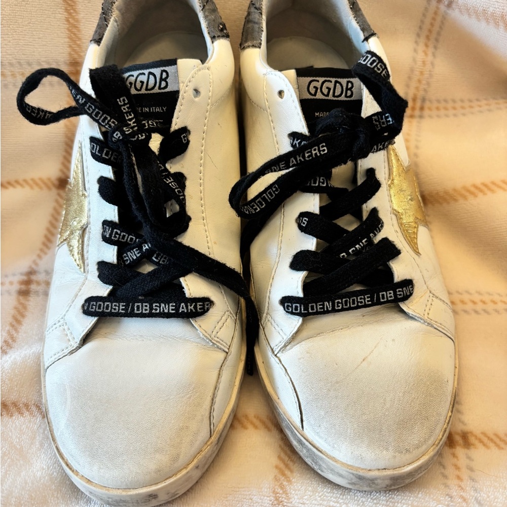 Golden Goose Sneakers - Picture 2 of 5